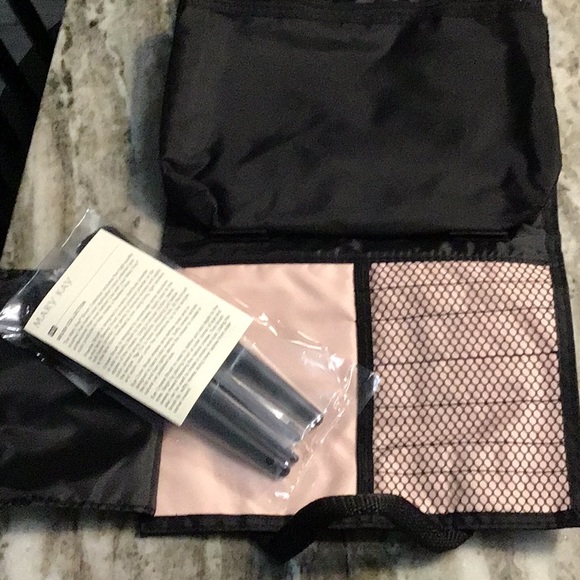 Mary Kay Brush collection with bag - Picture 2 of 8